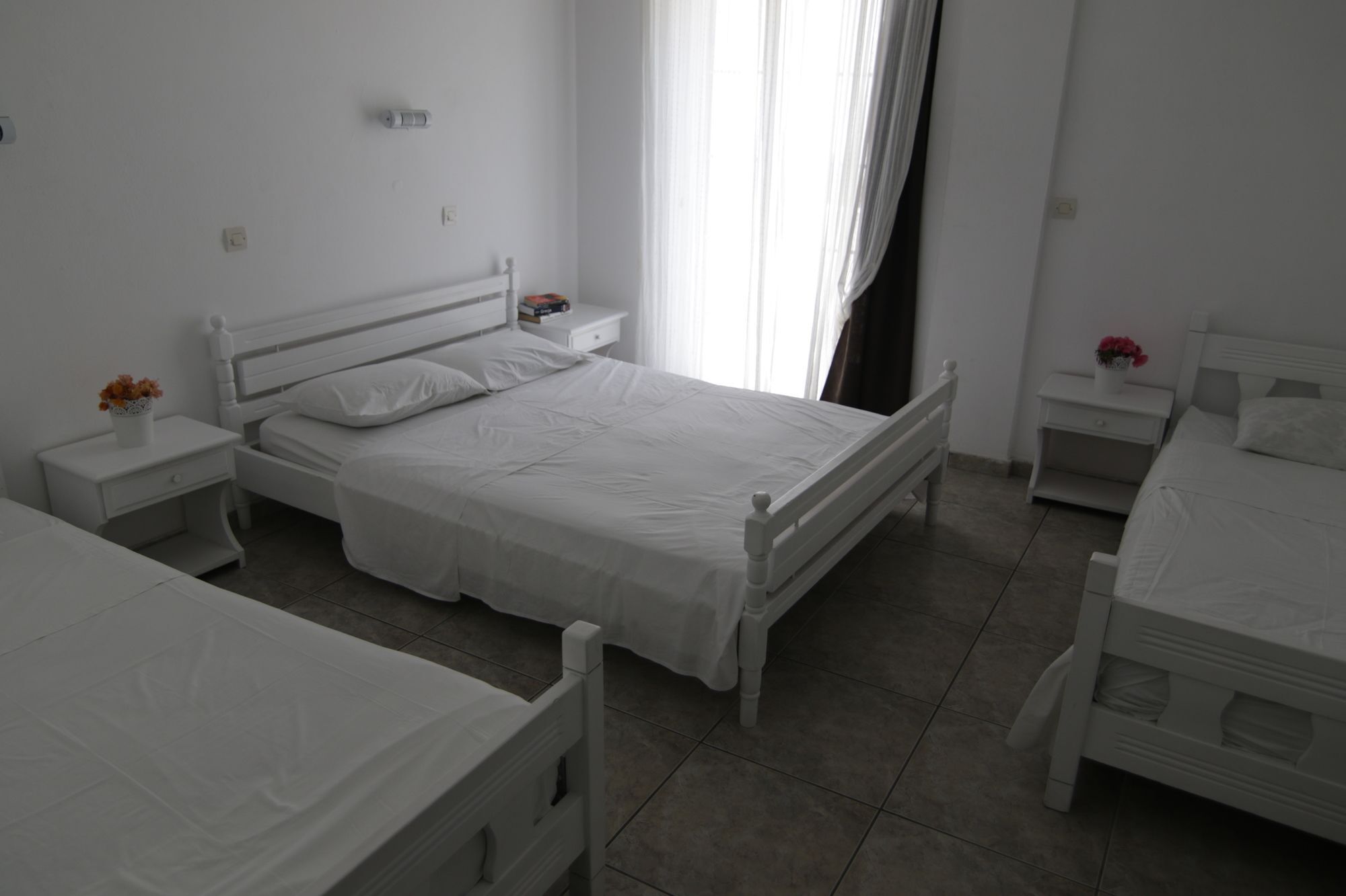 Armadoros Hotel / Ios Backpackers المظهر الخارجي الصورة